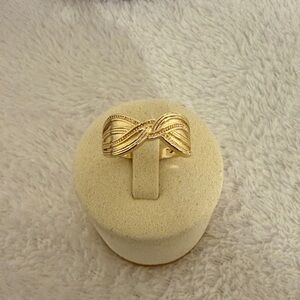 Elegant Gold filled Braided Women's Ring size 6-9 Comes with a Generic gift box